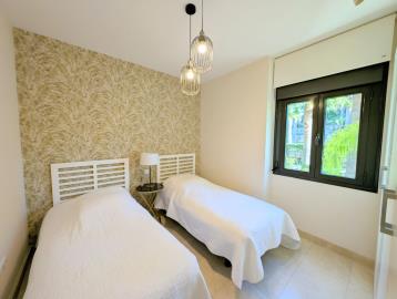 8-e64a9055bba3e77ac8aca3b893cdf826