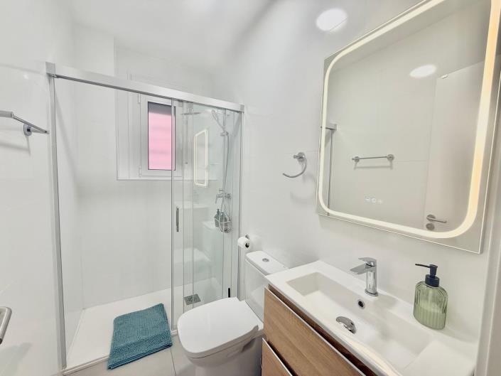 Image No.9-2 Bed Apartment for sale