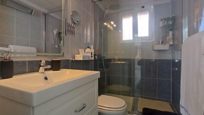 Image No.27-3 Bed Duplex for sale