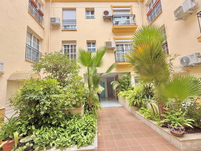 Image No.15-3 Bed Apartment for sale