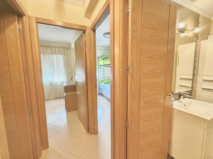 Image No.11-3 Bed Apartment for sale