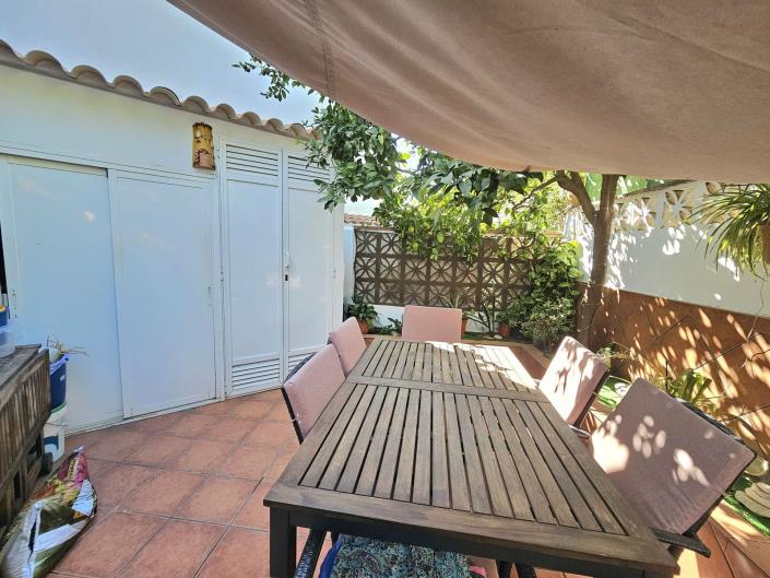 Image No.14-3 Bed Townhouse for sale