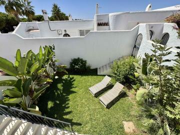 2-5bd7b9d04b45e33852eaf0ec6670150d