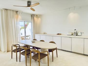 11-20939a0134ad724a8cb2a801094d15a4