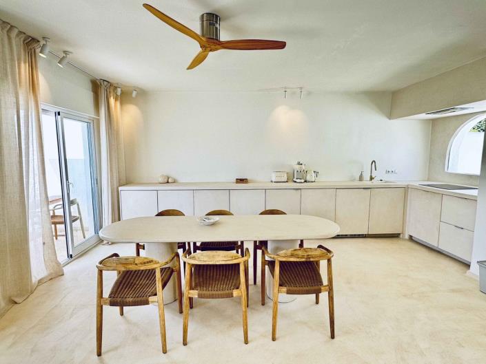 Image No.10-2 Bed Townhouse for sale