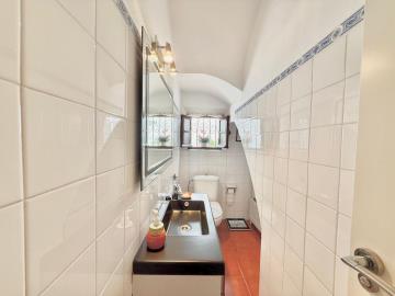 10-bb915d1cb19341576dcdc994b81ab9c5