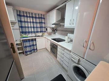 4-498bdfab4a7fcf25df40c2176acd63a0