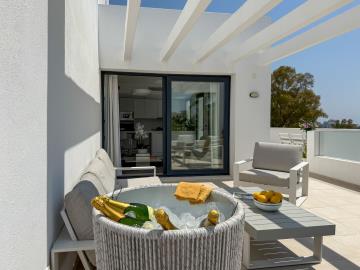 12-9d2414e6554ff283a7dbb3894364f2bd