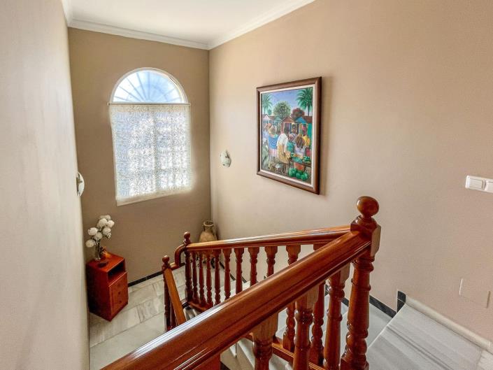 Image No.24-3 Bed Villa / Detached for sale