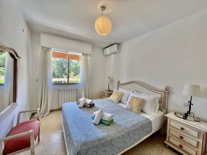 Image No.14-3 Bed Apartment for sale