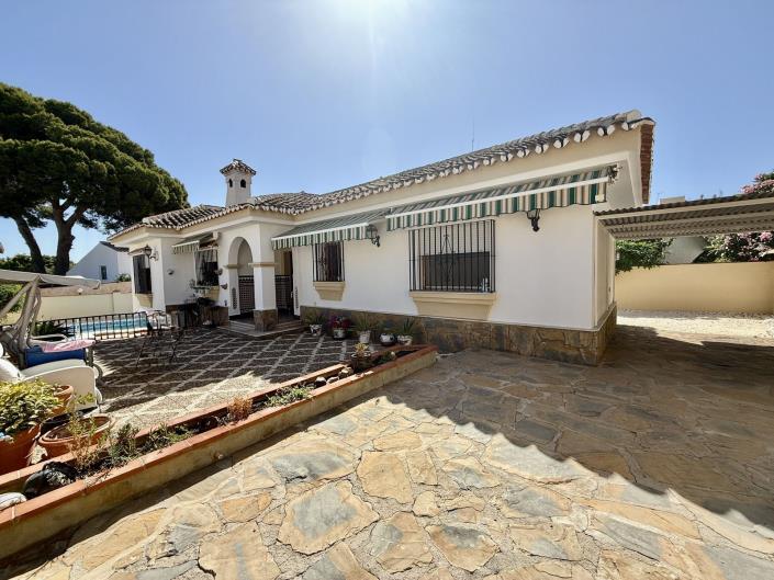 Image No.7-3 Bed Villa / Detached for sale