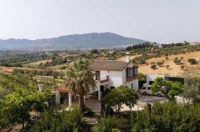 2-3c674067db687cc5fc07f68cdcb46212