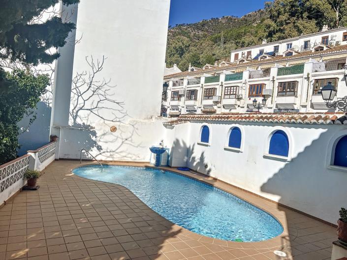 Image No.13-3 Bed Semi-Detached for sale