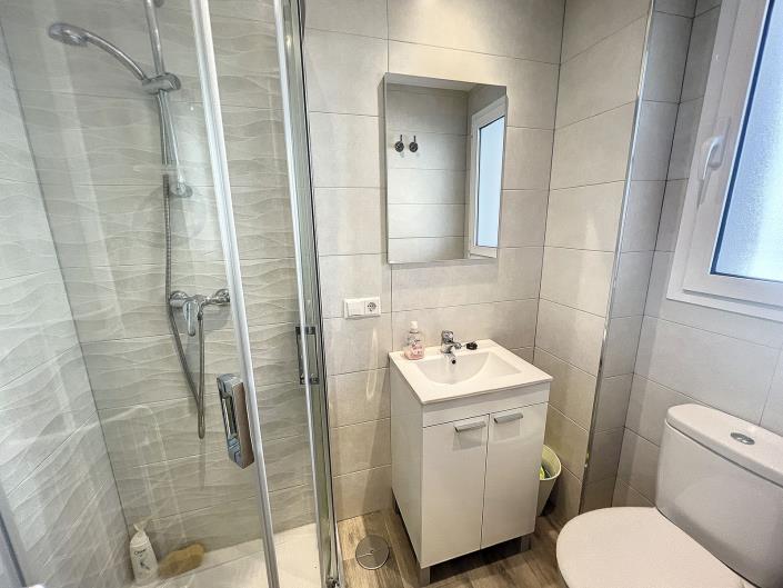 Image No.14-3 Bed Semi-Detached for sale