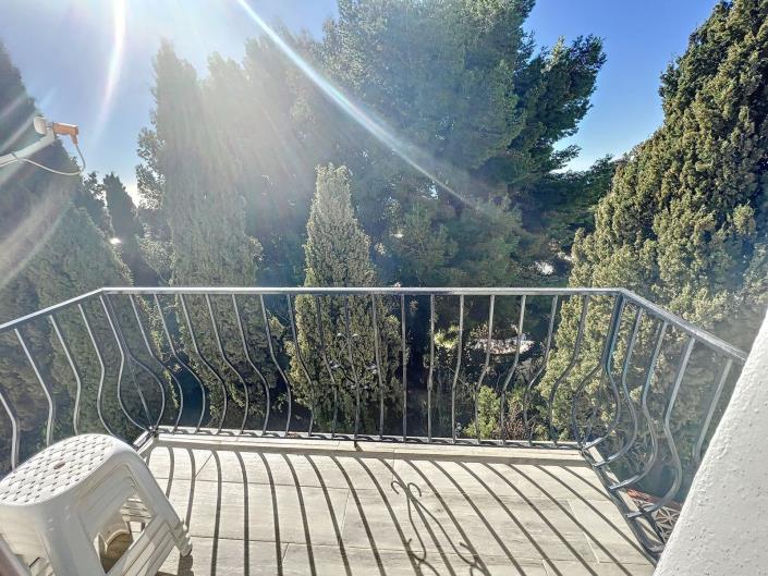 Image No.17-3 Bed Semi-Detached for sale