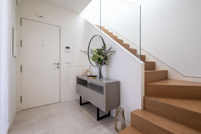 Image No.11-4 Bed Duplex for sale