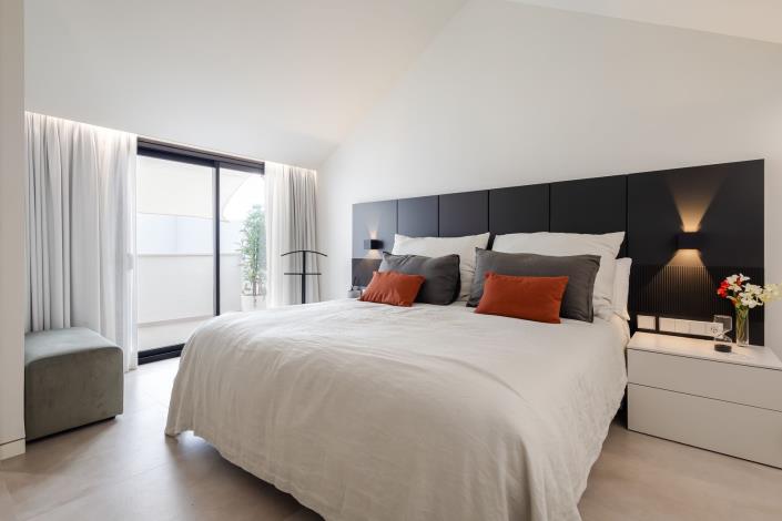 Image No.16-4 Bed Duplex for sale