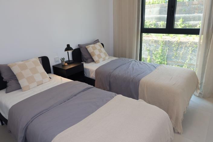 Image No.8-3 Bed Apartment for sale