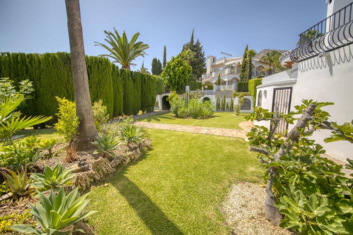 Image No.22-4 Bed Villa / Detached for sale