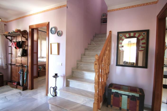 Image No.5-4 Bed Villa / Detached for sale