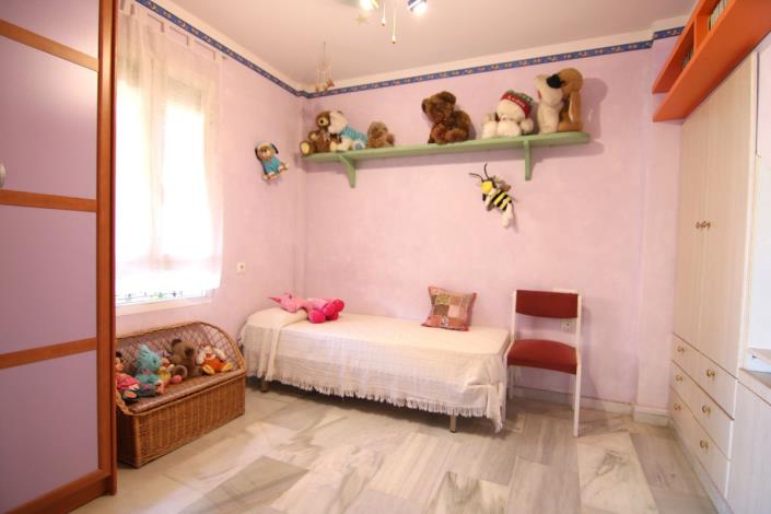 Image No.6-4 Bed Villa / Detached for sale