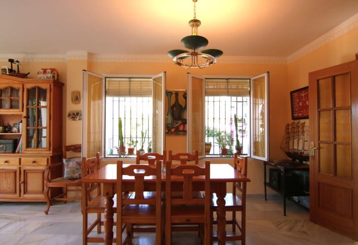 Image No.7-4 Bed Villa / Detached for sale