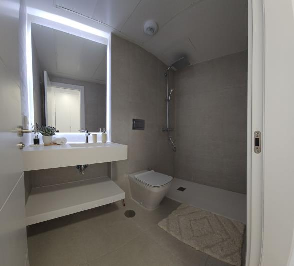 Image No.21-2 Bed Apartment for sale