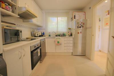 12-53013098fcab6c38b1379cd33298e050