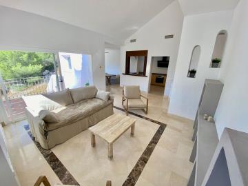 10-bb915d1cb19341576dcdc994b81ab9c5