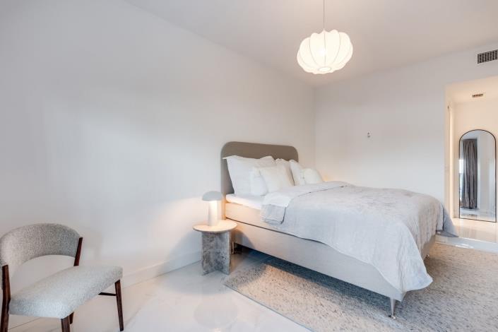 Image No.21-3 Bed Apartment for sale