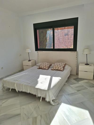 Image No.9-2 Bed Apartment for sale