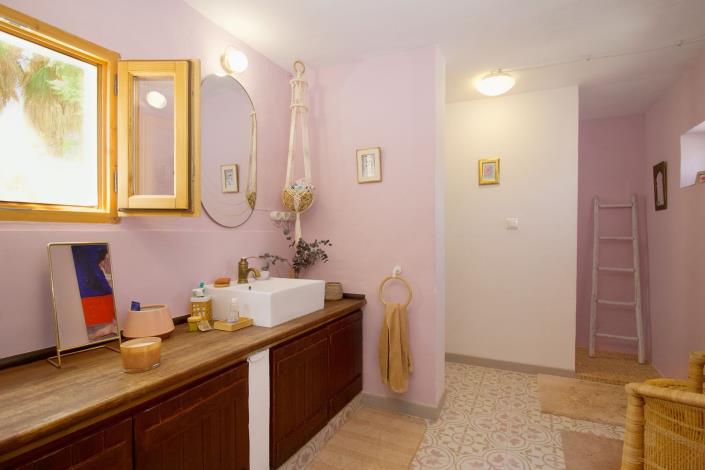 Image No.22-8 Bed Villa / Detached for sale