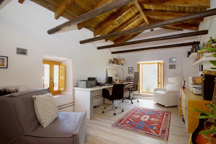 Image No.24-8 Bed Villa / Detached for sale