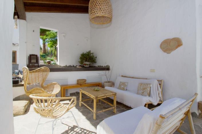 Image No.25-8 Bed Villa / Detached for sale