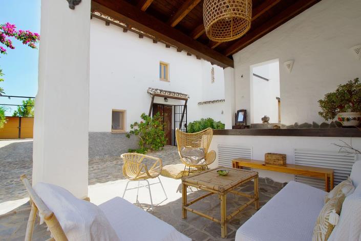 Image No.26-8 Bed Villa / Detached for sale