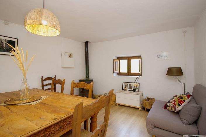 Image No.28-8 Bed Villa / Detached for sale