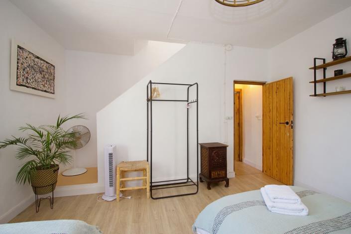 Image No.30-8 Bed Villa / Detached for sale