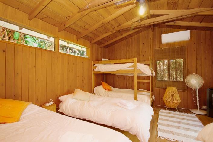 Image No.32-8 Bed Villa / Detached for sale