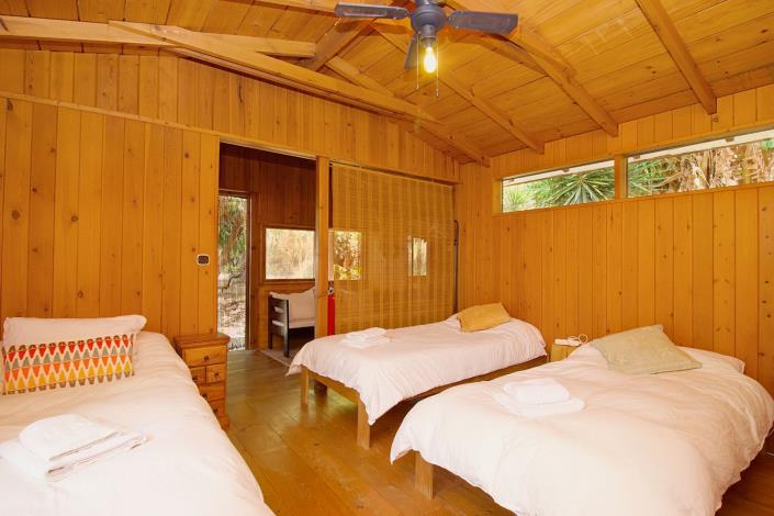 Image No.33-8 Bed Villa / Detached for sale