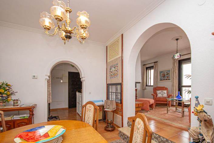 Image No.16-4 Bed Villa / Detached for sale