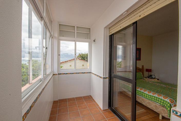 Image No.23-4 Bed Villa / Detached for sale