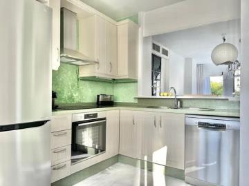 6-fa543ff60f4e104718a0562ed3ccbf30