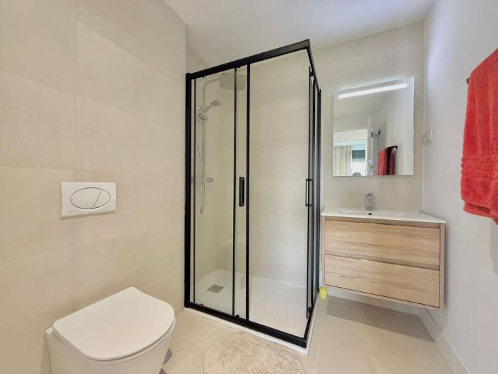 Image No.16-2 Bed Apartment for sale