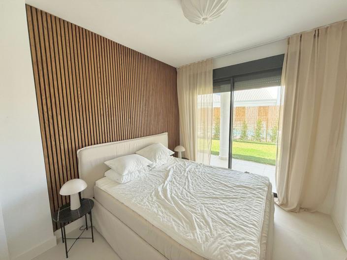 Image No.20-2 Bed Apartment for sale