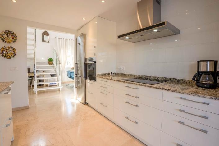 Image No.20-3 Bed Duplex for sale