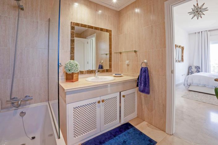 Image No.38-3 Bed Duplex for sale