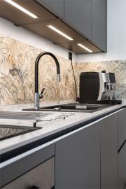 6-fa543ff60f4e104718a0562ed3ccbf30