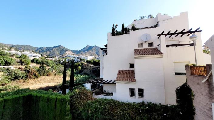 Image No.19-3 Bed Apartment for sale