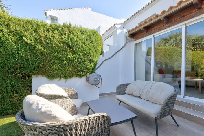 Image No.30-4 Bed Semi-Detached for sale