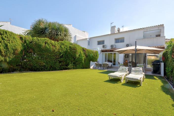 Image No.34-4 Bed Semi-Detached for sale